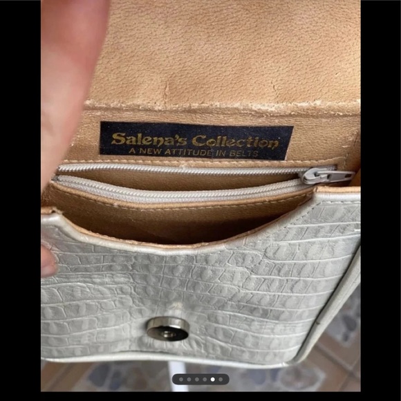 Vintage Salena’s Collection Crossover Purse - Picture 5 of 6